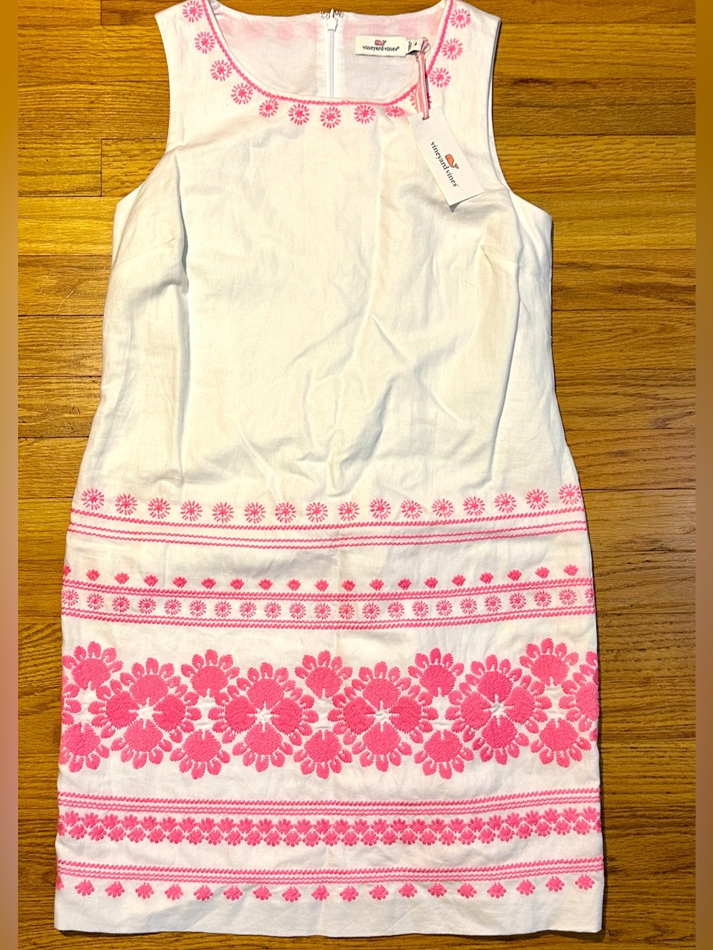 Vineyard Vines 4, NEW! White with Pink Floral Embroidery Sleeveless Shift Dress
